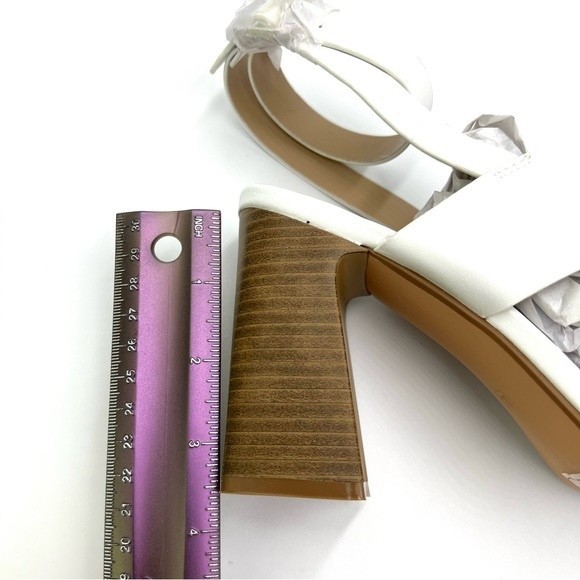 William Rast Women's White Faux Leather Asymmetrical‎ Open Toe Heels Shoes 8.5 - Picture 13 of 14